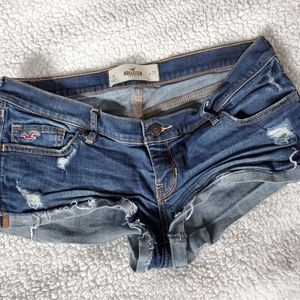Hollister Shorty Dark Wash Short
